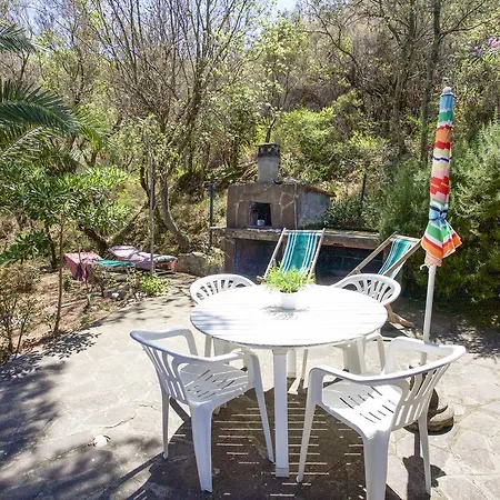 Holiday home Casetta Nel Parco Portoferraio